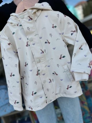 🍁Jeseň nám už klope na dvere!☔️ ☀️ Slnečné dni vystriedajú tie upršané 🌧️…no čakajú nás nové dobrodružstvá vonku, inokedy...