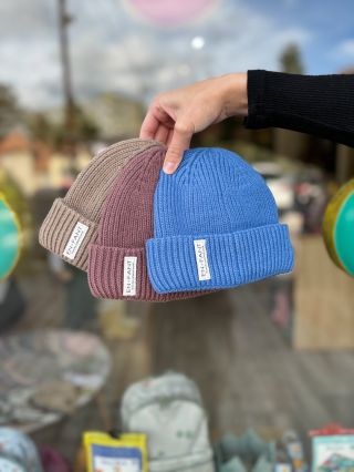 ✨Nová kolekcia MUST HAVE zimných čiapok je TU🧤🧣 Hebké, hrejivé a v tých najkrajších jesenných farbách 🍂 ktoré môžte veľmi...